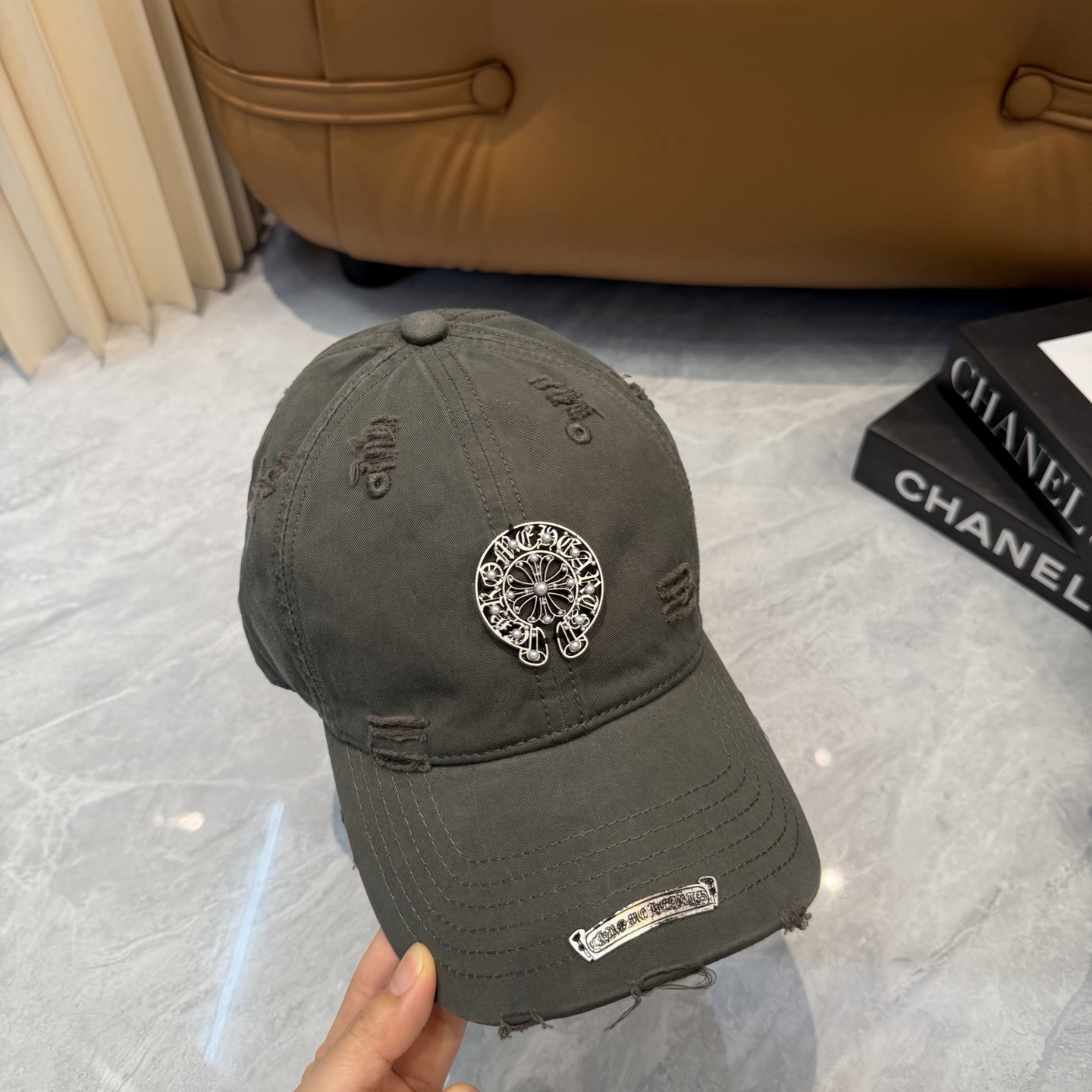 克罗心 🆕🆕新款棒球帽，个性时尚经典十字架标志，休闲带点酷酷的感觉，中性款男女同款！超好搭！头围:56-