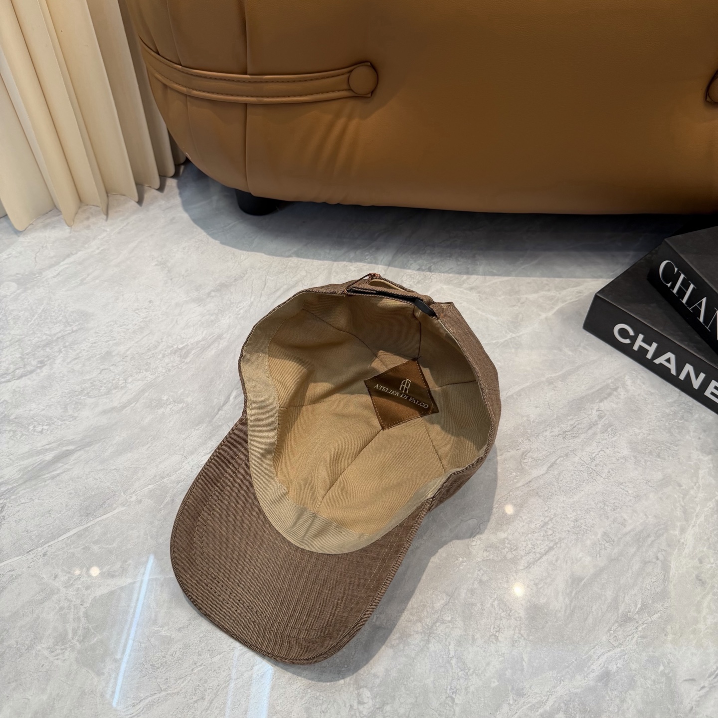 ATELIER DIFALCO亚麻棒球帽🧢爆。的亚麻老钱风棒球帽到啦！方脸圆脸，男女都可以完美驾驭！修饰