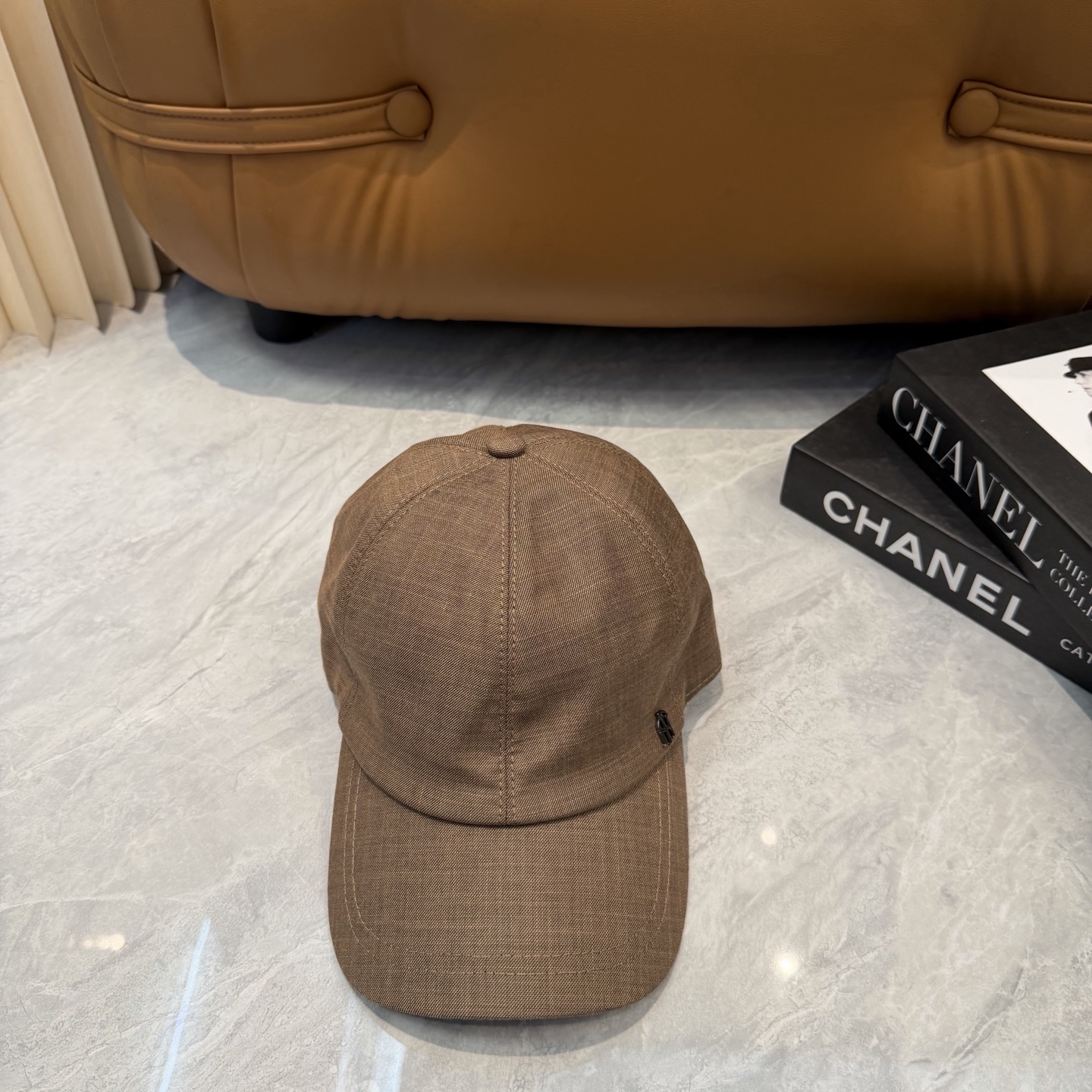 ATELIER DIFALCO亚麻棒球帽🧢爆。的亚麻老钱风棒球帽到啦！方脸圆脸，男女都可以完美驾驭！修饰