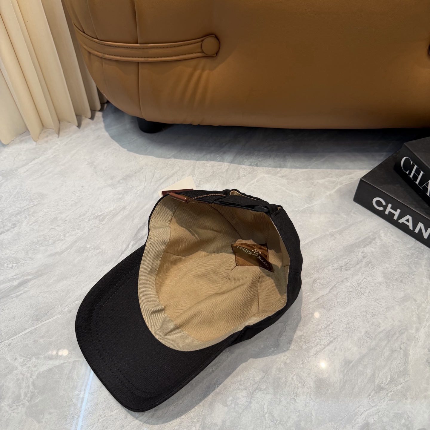 ATELIER DIFALCO亚麻棒球帽🧢爆。的亚麻老钱风棒球帽到啦！方脸圆脸，男女都可以完美驾驭！修饰