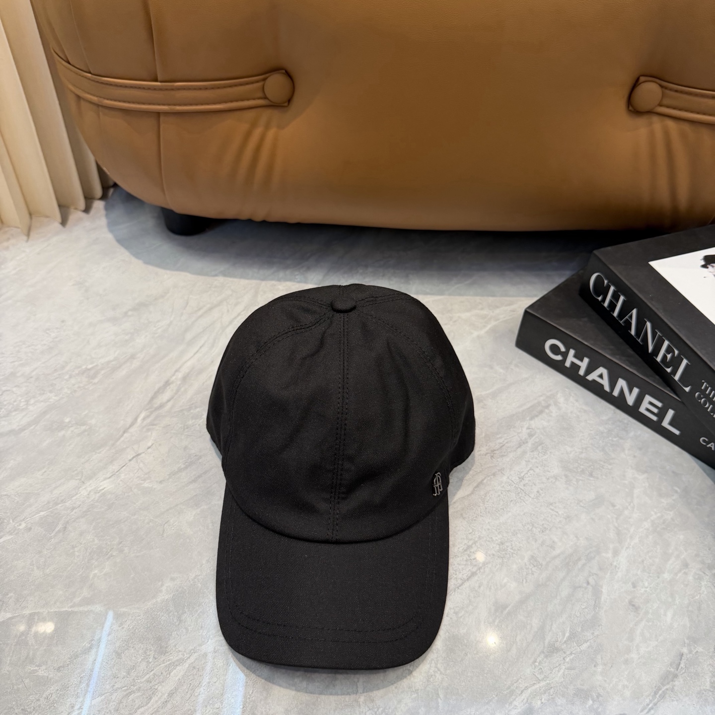 ATELIER DIFALCO亚麻棒球帽🧢爆。的亚麻老钱风棒球帽到啦！方脸圆脸，男女都可以完美驾驭！修饰