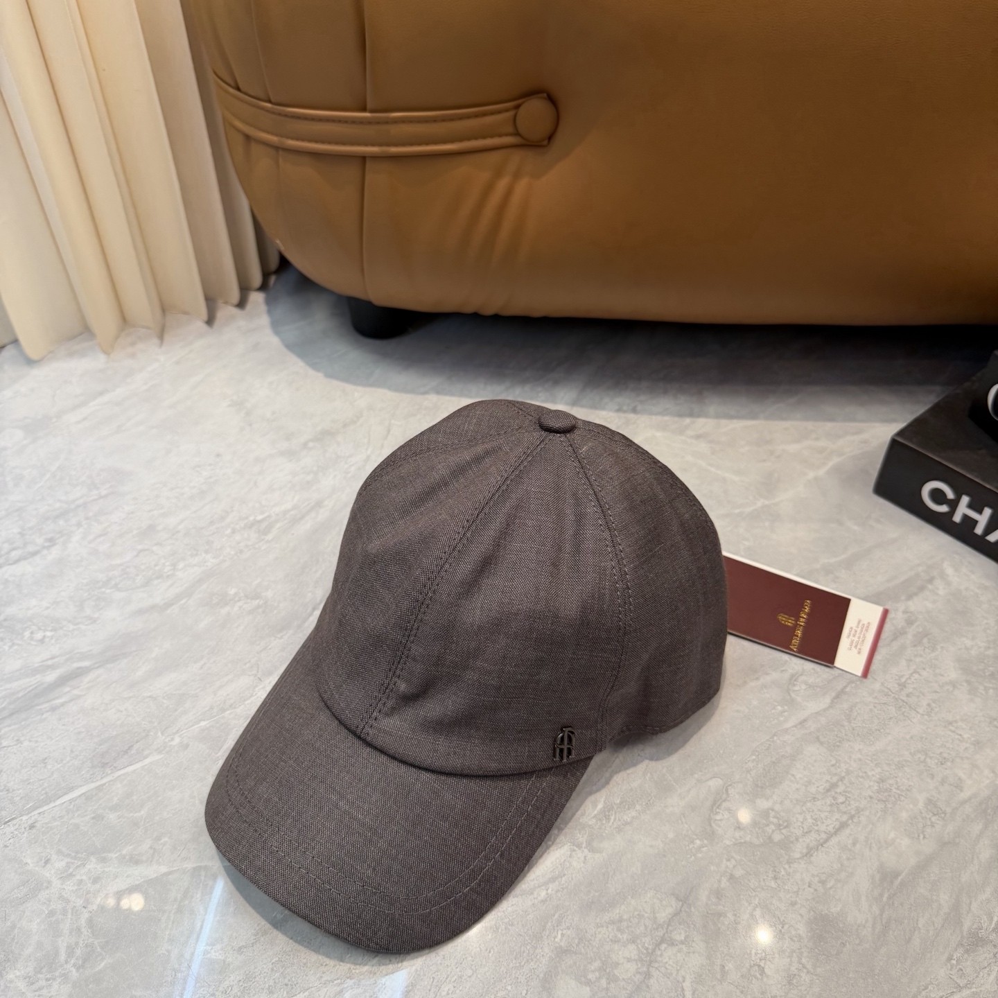 ATELIER DIFALCO亚麻棒球帽🧢爆。的亚麻老钱风棒球帽到啦！方脸圆脸，男女都可以完美驾驭！修饰