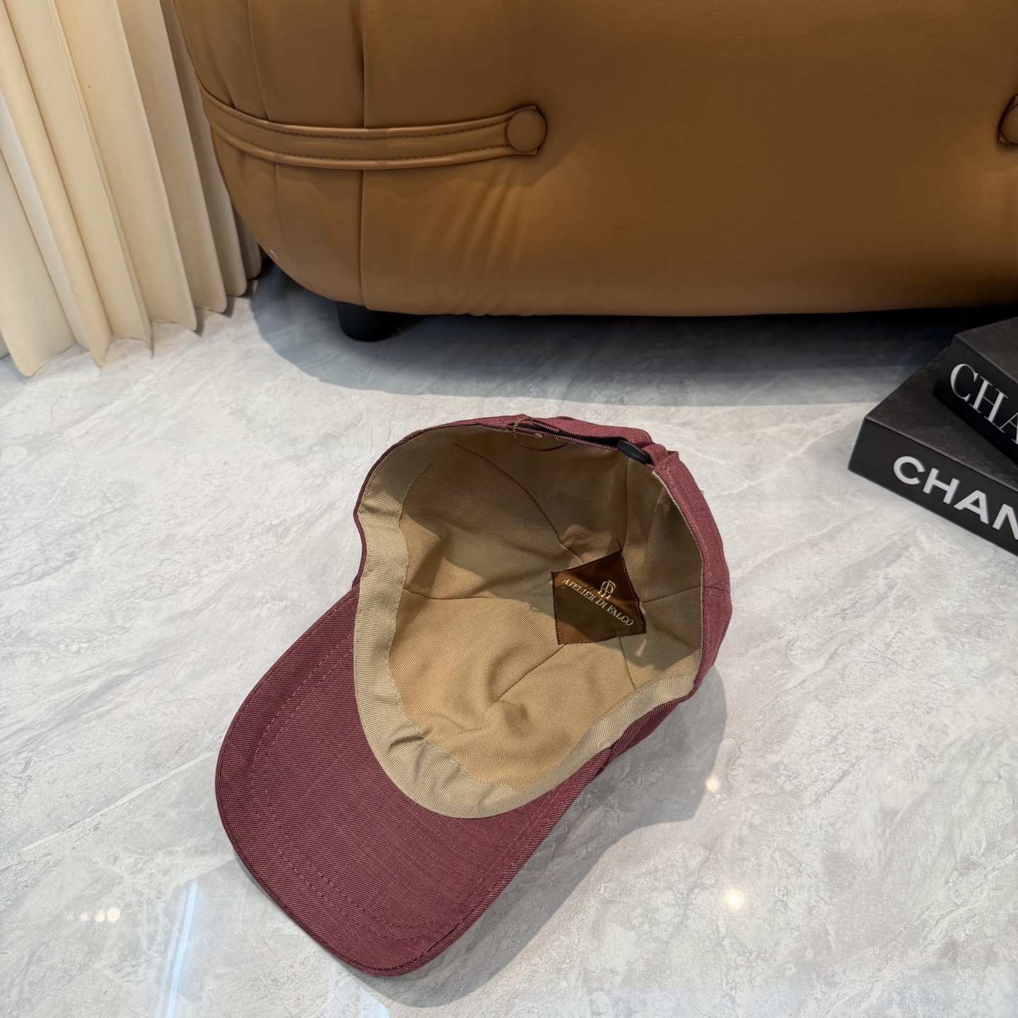 ATELIER DIFALCO亚麻棒球帽🧢爆。的亚麻老钱风棒球帽到啦！方脸圆脸，男女都可以完美驾驭！修饰