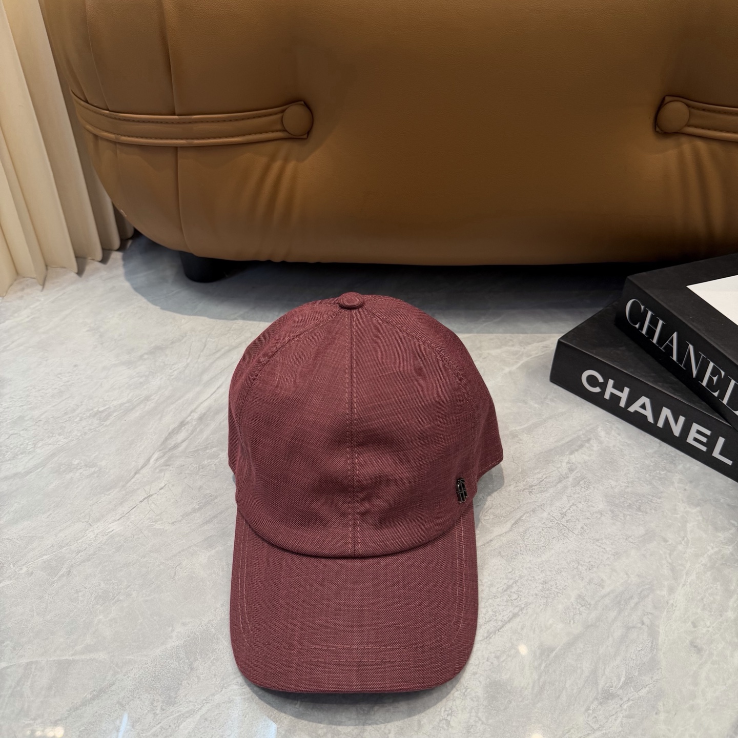 ATELIER DIFALCO亚麻棒球帽🧢爆。的亚麻老钱风棒球帽到啦！方脸圆脸，男女都可以完美驾驭！修饰