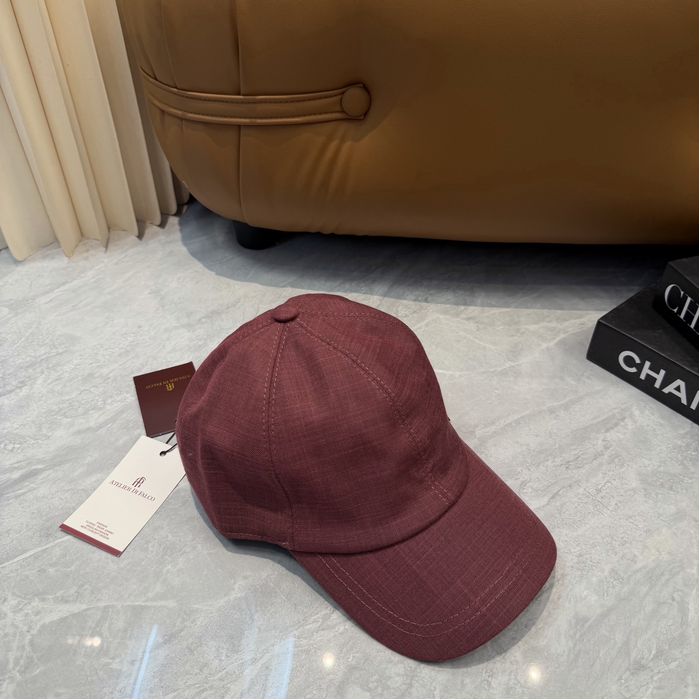 ATELIER DIFALCO亚麻棒球帽🧢爆。的亚麻老钱风棒球帽到啦！方脸圆脸，男女都可以完美驾驭！修饰