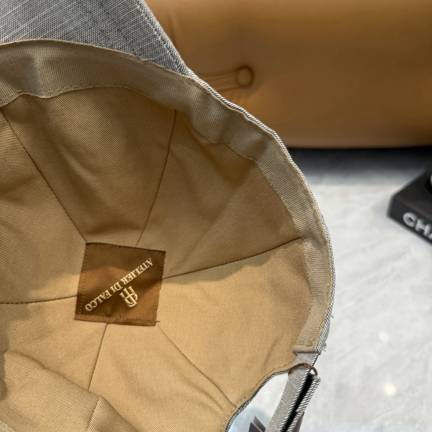 ATELIER DIFALCO亚麻棒球帽🧢爆。的亚麻老钱风棒球帽到啦！方脸圆脸，男女都可以完美驾驭！修饰