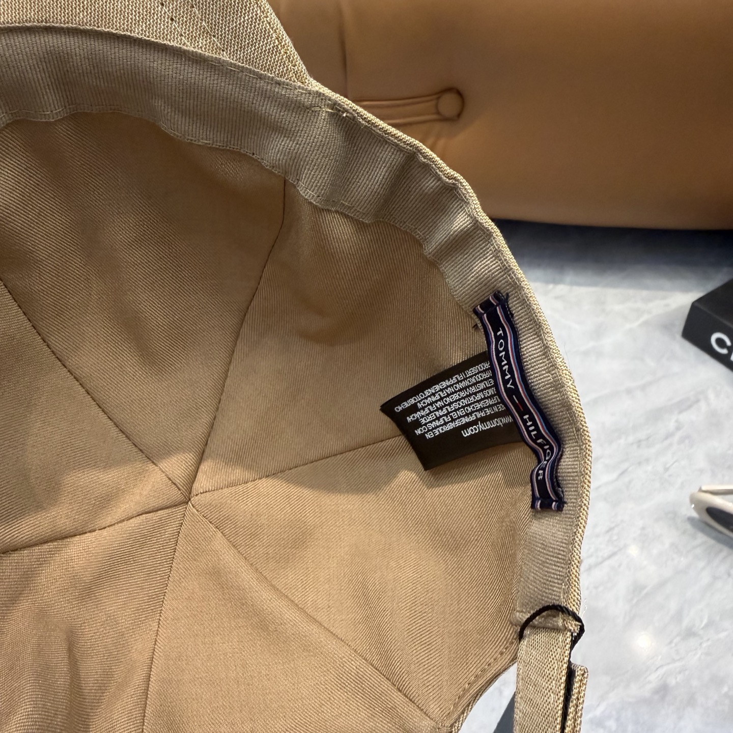 汤米TOMMY亚麻棒球帽🧢爆。的亚麻老钱风棒球帽到啦！方脸圆脸，男女都可以完美驾驭！修饰脸型、显脸小绝绝