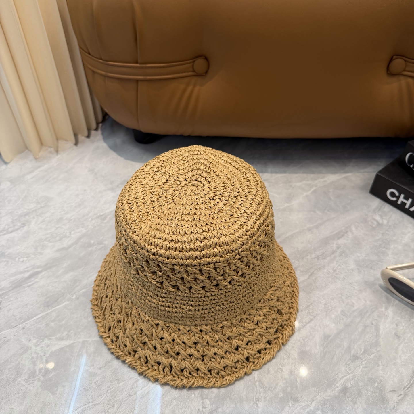 Miumiu 草编盆帽👒👒.修饰脸型超显瘦，透气轻盈，夏日佩戴清爽不闷‼️‼️‼️多色可选，慵懒松弛感拉