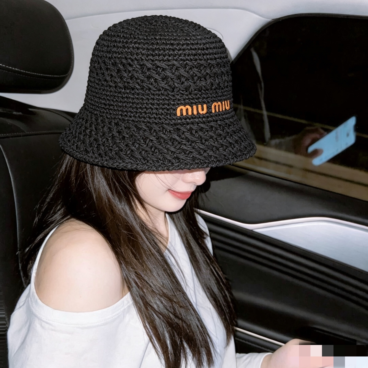 Miumiu 草编盆帽👒👒.修饰脸型超显瘦，透气轻盈，夏日佩戴清爽不闷‼️‼️‼️多色可选，慵懒松弛感拉
