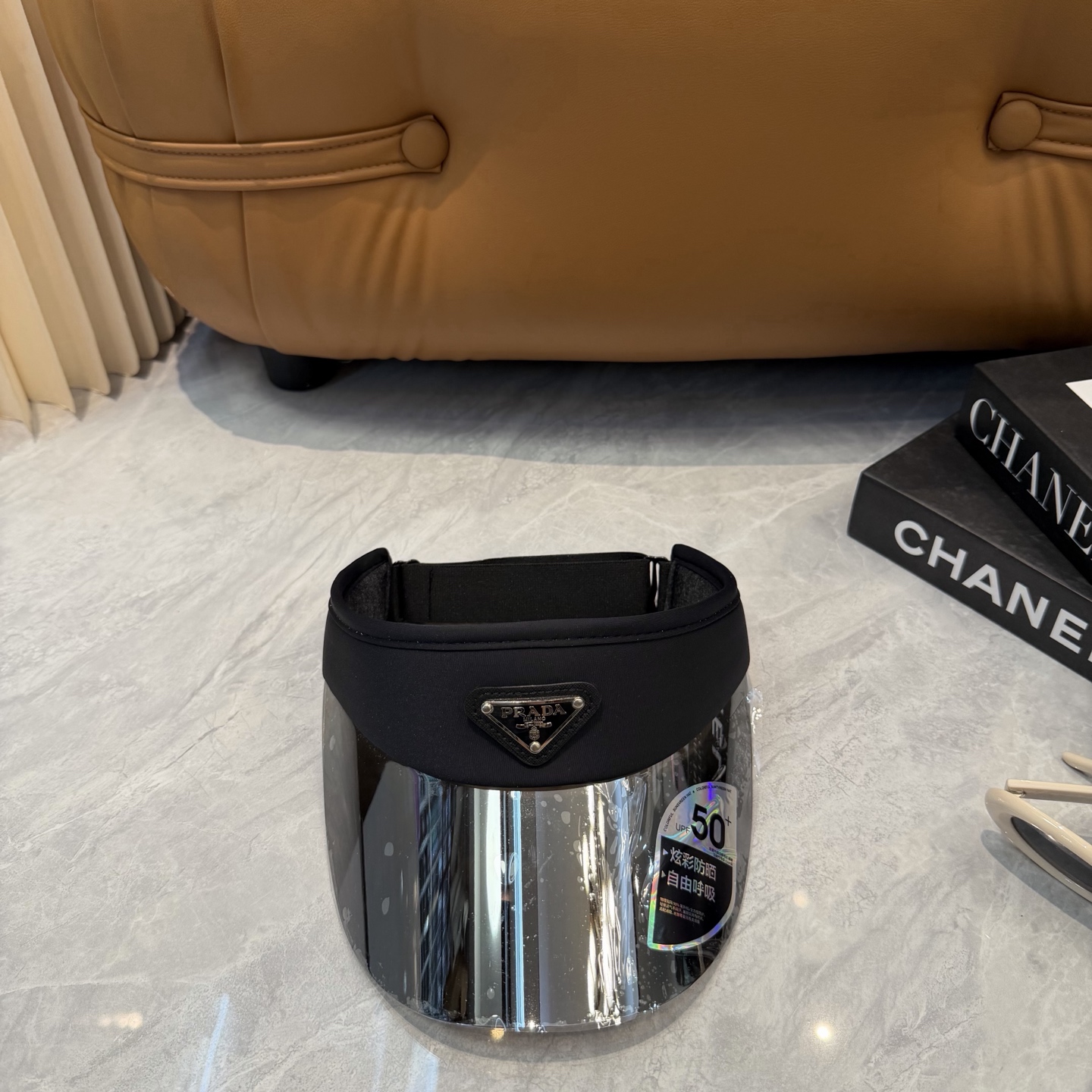 普拉达 PRADA 雷射镜片防紫外线空顶帽🎱时尚与实用完美融合🪄全棉面料 防蓝光PV镜片✌️帽围可自由调