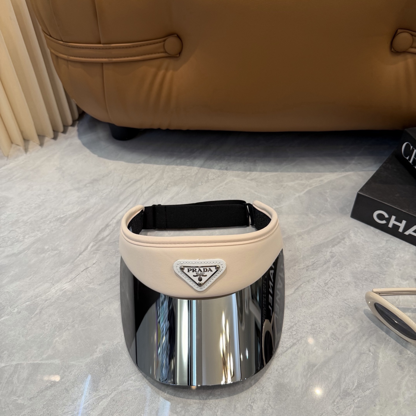 普拉达 PRADA 雷射镜片防紫外线空顶帽🎱时尚与实用完美融合🪄全棉面料 防蓝光PV镜片✌️帽围可自由调