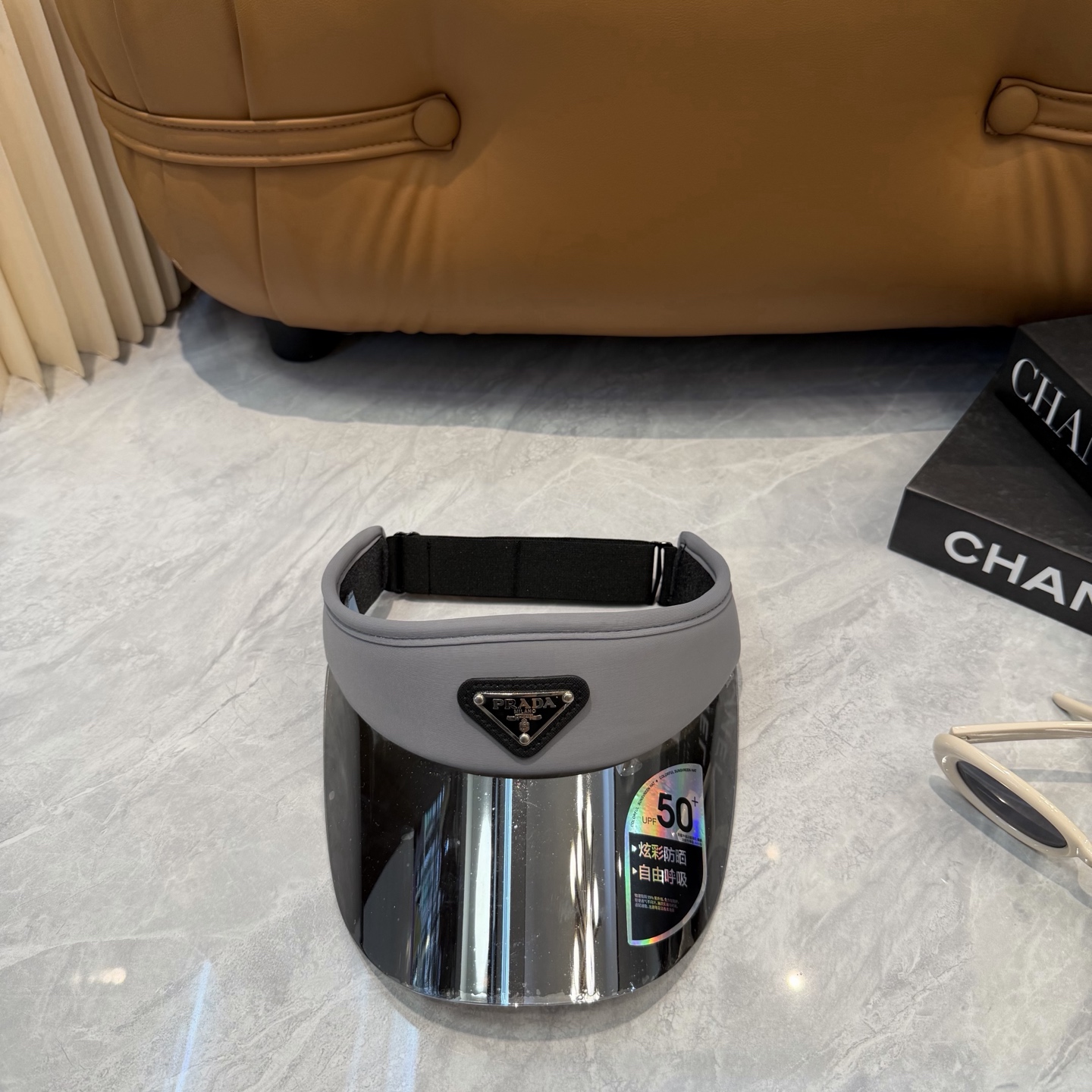 普拉达 PRADA 雷射镜片防紫外线空顶帽🎱时尚与实用完美融合🪄全棉面料 防蓝光PV镜片✌️帽围可自由调