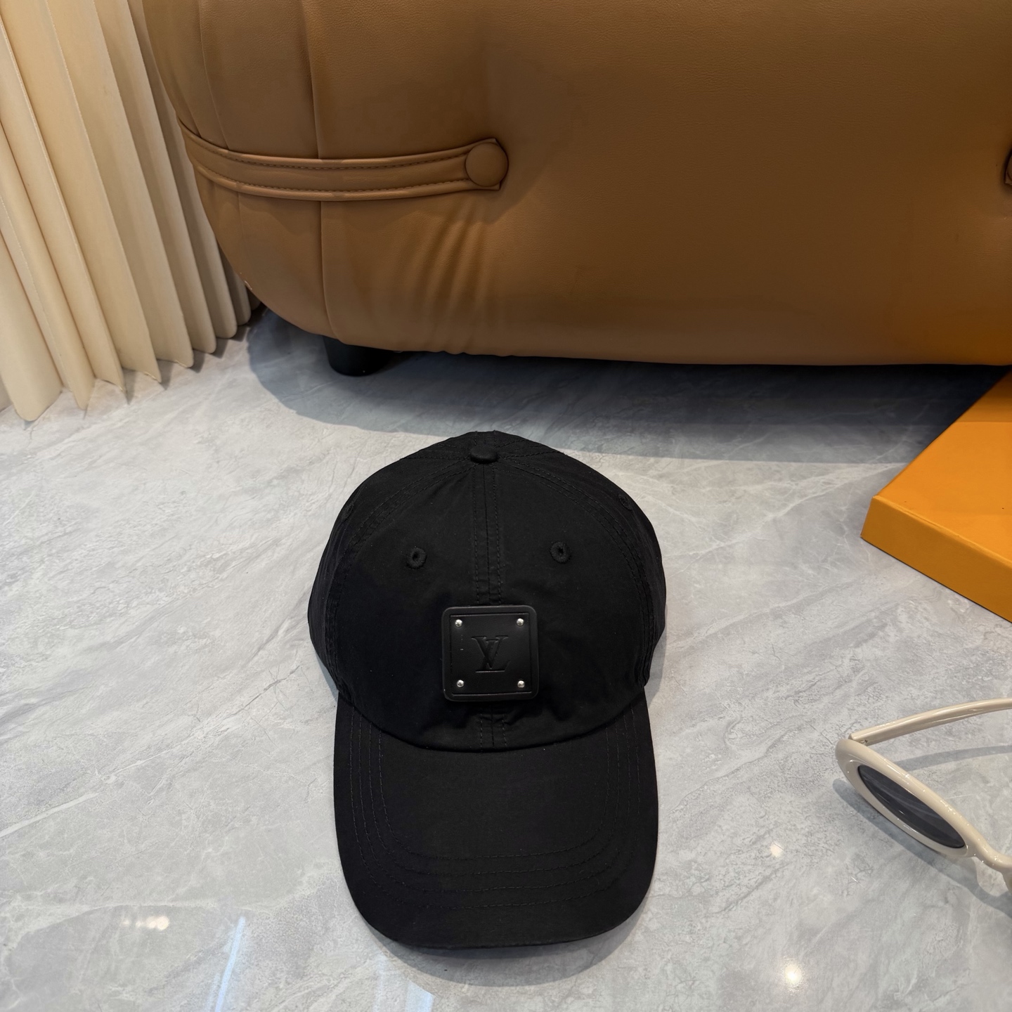 🧢LV路易威登轻盈透气。完美版型，独家实物拍摄，男女适用，流行的复古美，四季可用，出门必备，非常显脸小