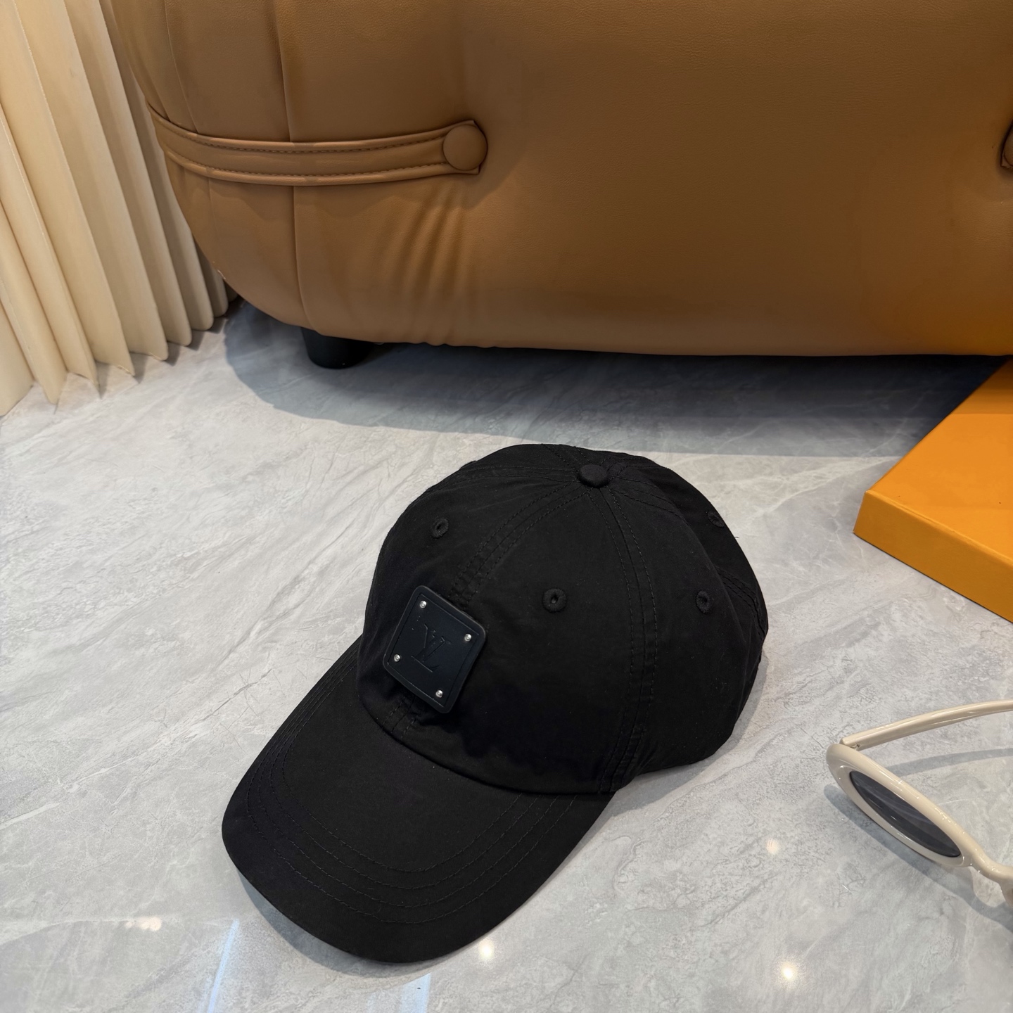 🧢LV路易威登轻盈透气。完美版型，独家实物拍摄，男女适用，流行的复古美，四季可用，出门必备，非常显脸小
