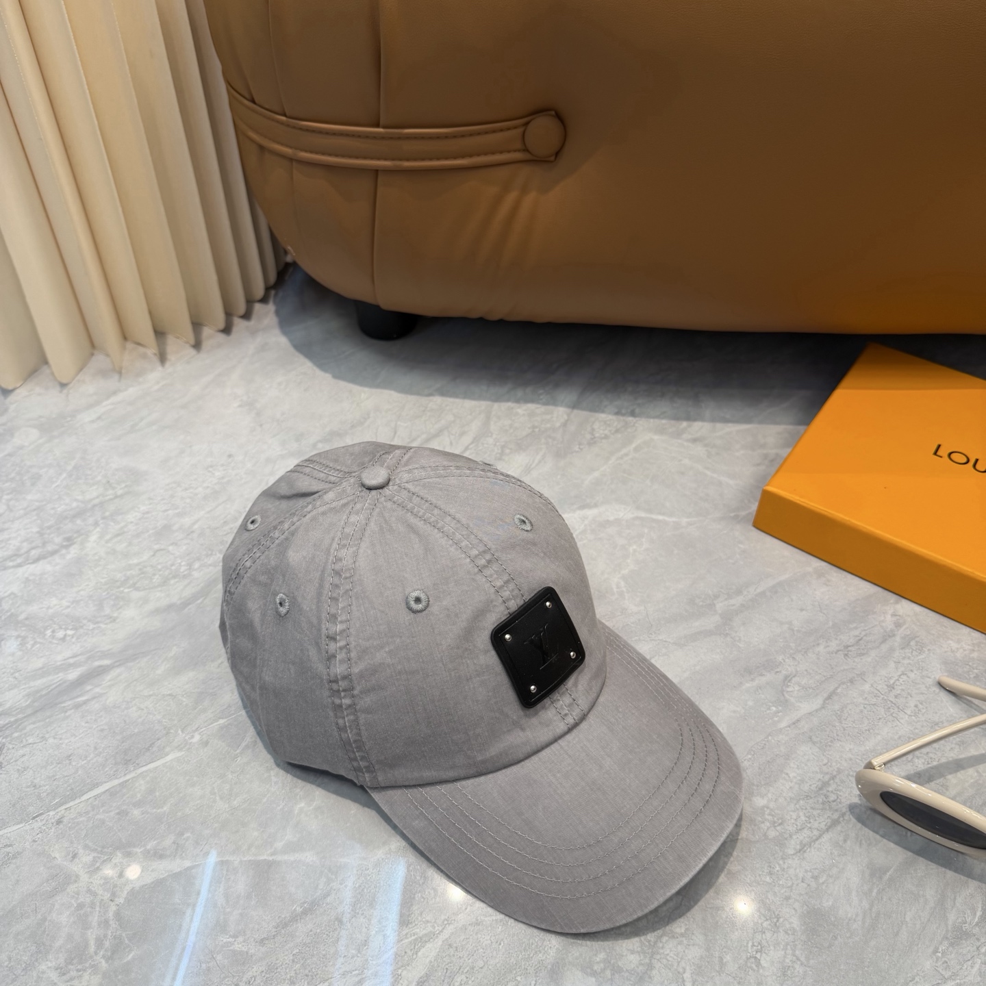 🧢LV路易威登轻盈透气。完美版型，独家实物拍摄，男女适用，流行的复古美，四季可用，出门必备，非常显脸小