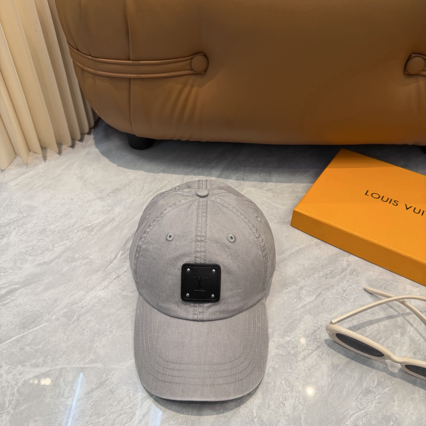 🧢LV路易威登轻盈透气。完美版型，独家实物拍摄，男女适用，流行的复古美，四季可用，出门必备，非常显脸小