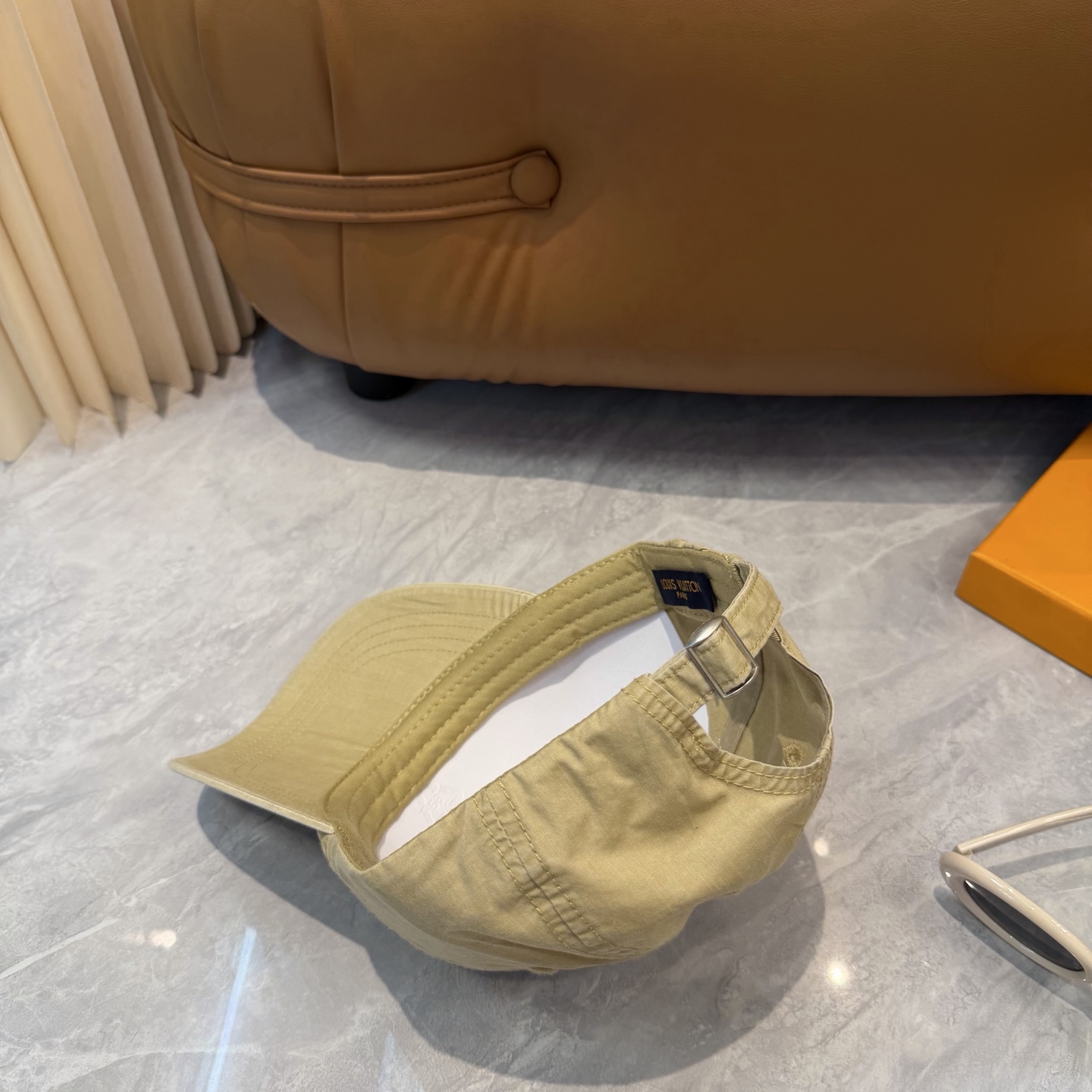 🧢LV路易威登轻盈透气。完美版型，独家实物拍摄，男女适用，流行的复古美，四季可用，出门必备，非常显脸小
