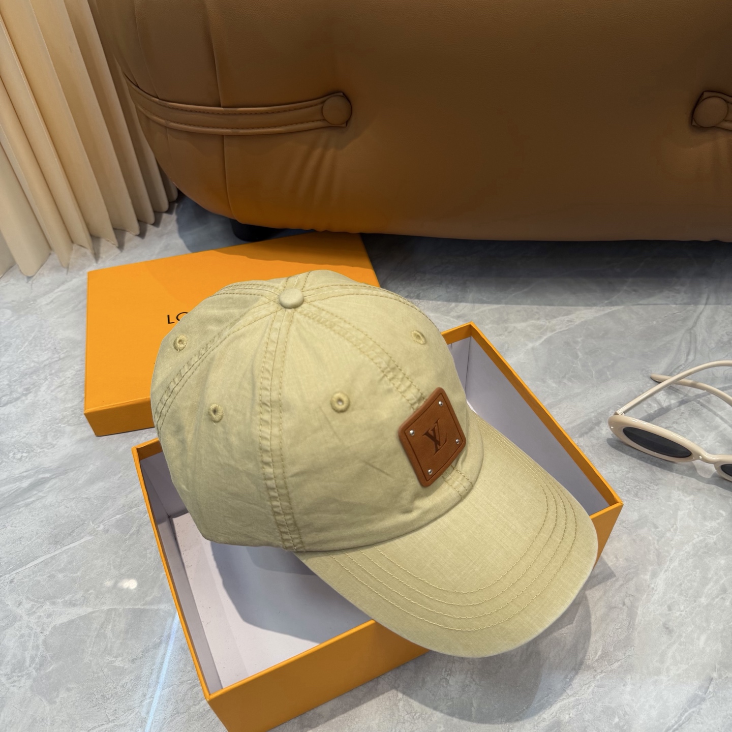 🧢LV路易威登轻盈透气。完美版型，独家实物拍摄，男女适用，流行的复古美，四季可用，出门必备，非常显脸小