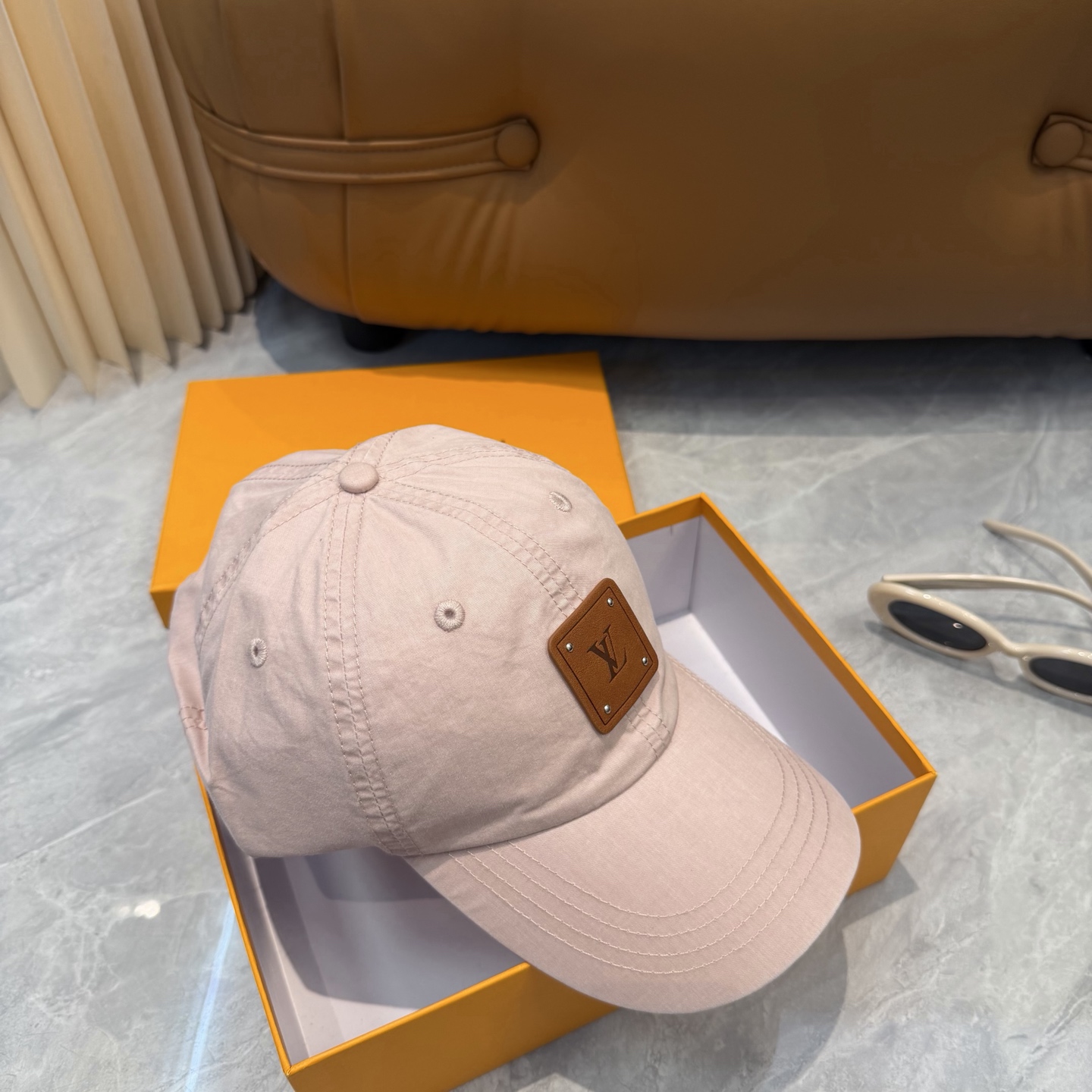 🧢LV路易威登轻盈透气。完美版型，独家实物拍摄，男女适用，流行的复古美，四季可用，出门必备，非常显脸小