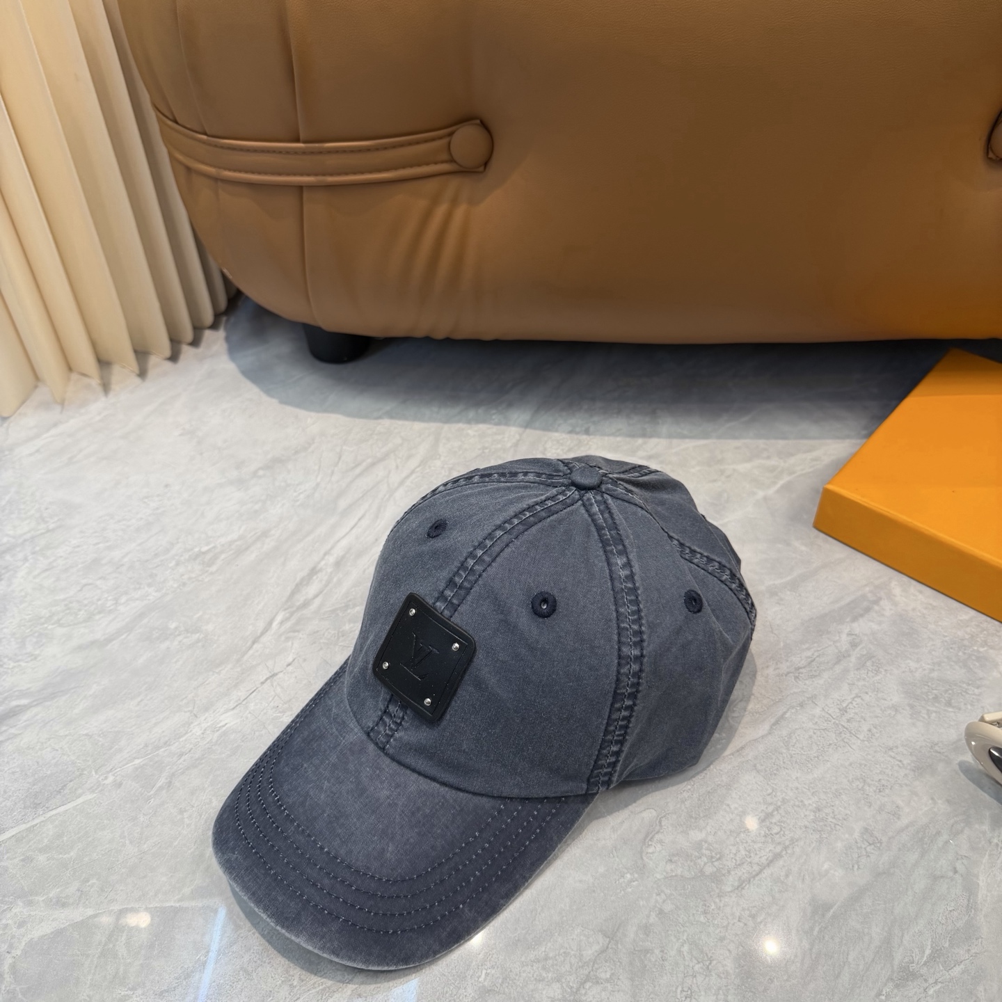🧢LV路易威登轻盈透气。完美版型，独家实物拍摄，男女适用，流行的复古美，四季可用，出门必备，非常显脸小