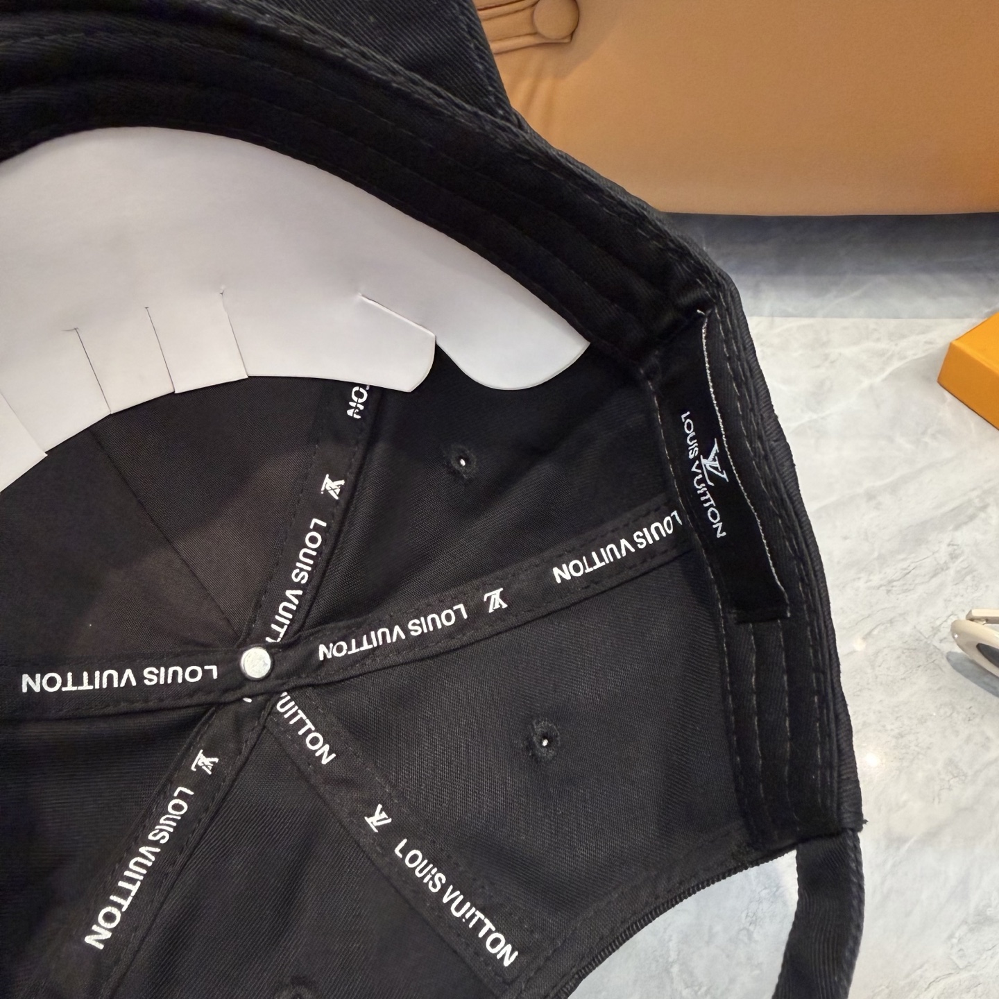 🧢LV路易威登🧢 官网高版棒球帽，非常经典的经典，流行的复古美，四季可用，出门必备，非常显脸小