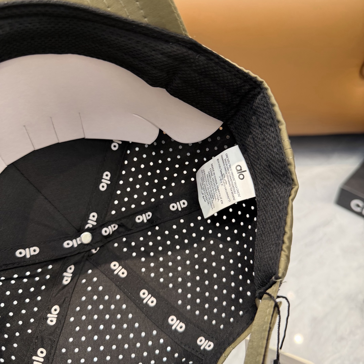 aIo 透气孔棒球帽🧢 爆🔥男女都可以完美驾驭！ 修饰脸型、显脸小绝绝子的一款棒球帽！ 轻盈透气！休闲百搭！ 	 