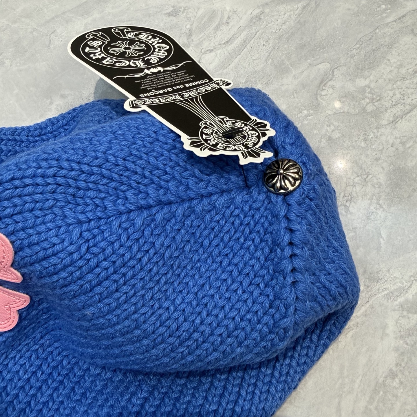 🤍克罗心Chrome hearts秋冬新款十字架针织帽🧶 秋冬必备帽子之一~真的 谁戴谁好看~，入秋搭配黑白灰色系也是绝