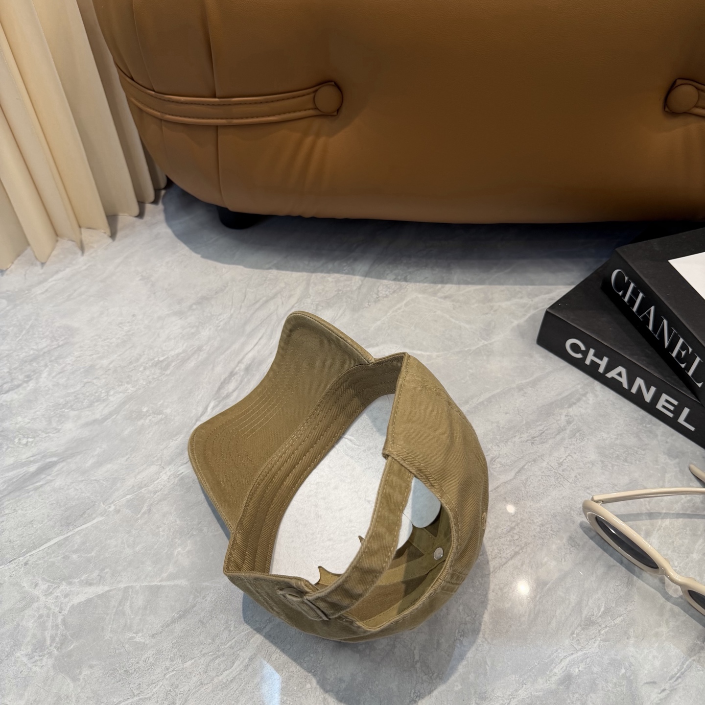 【CHANEL香奈儿】春夏新款简约小香logo棒球帽，新款出货，大牌款超好搭配，赶紧入手！