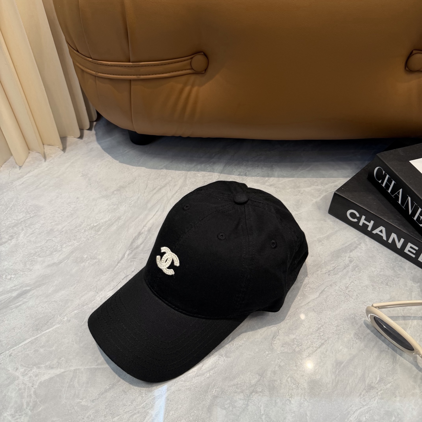 【CHANEL香奈儿】春夏新款简约小香logo棒球帽，新款出货，大牌款超好搭配，赶紧入手！