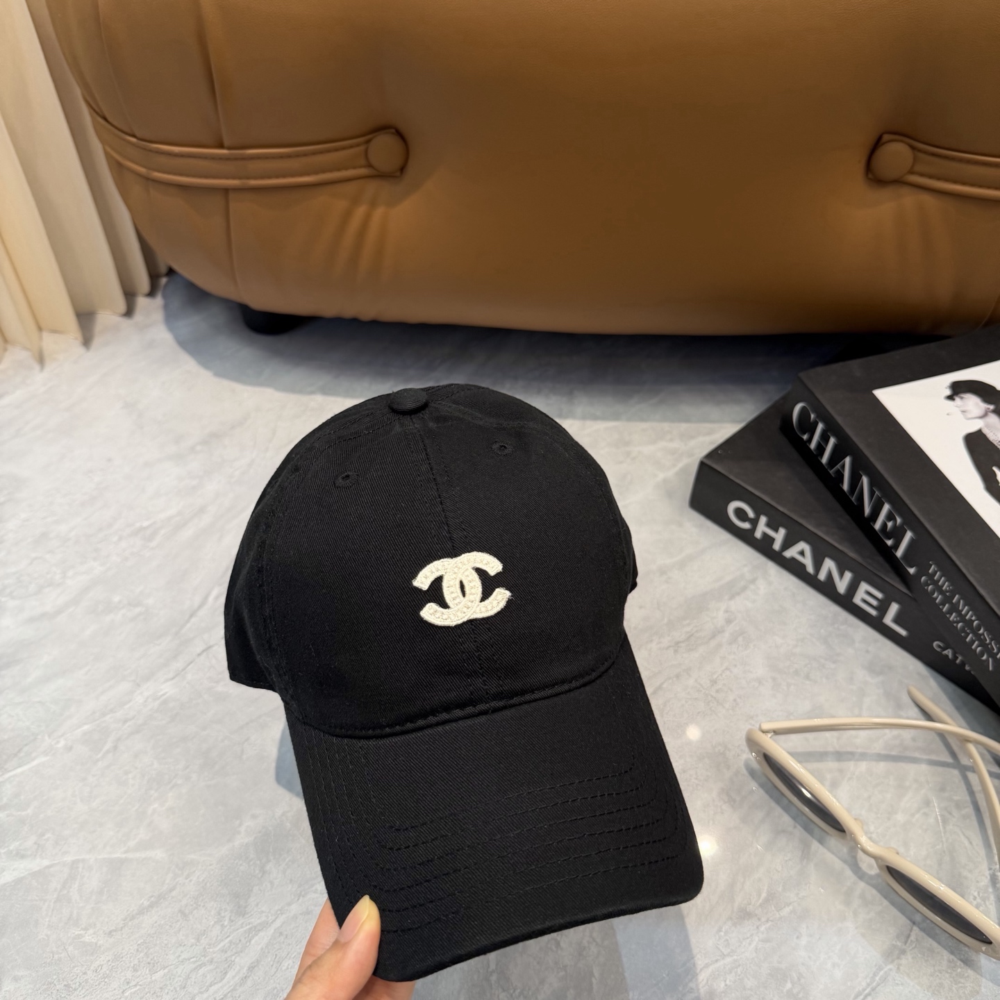 【CHANEL香奈儿】春夏新款简约小香logo棒球帽，新款出货，大牌款超好搭配，赶紧入手！
