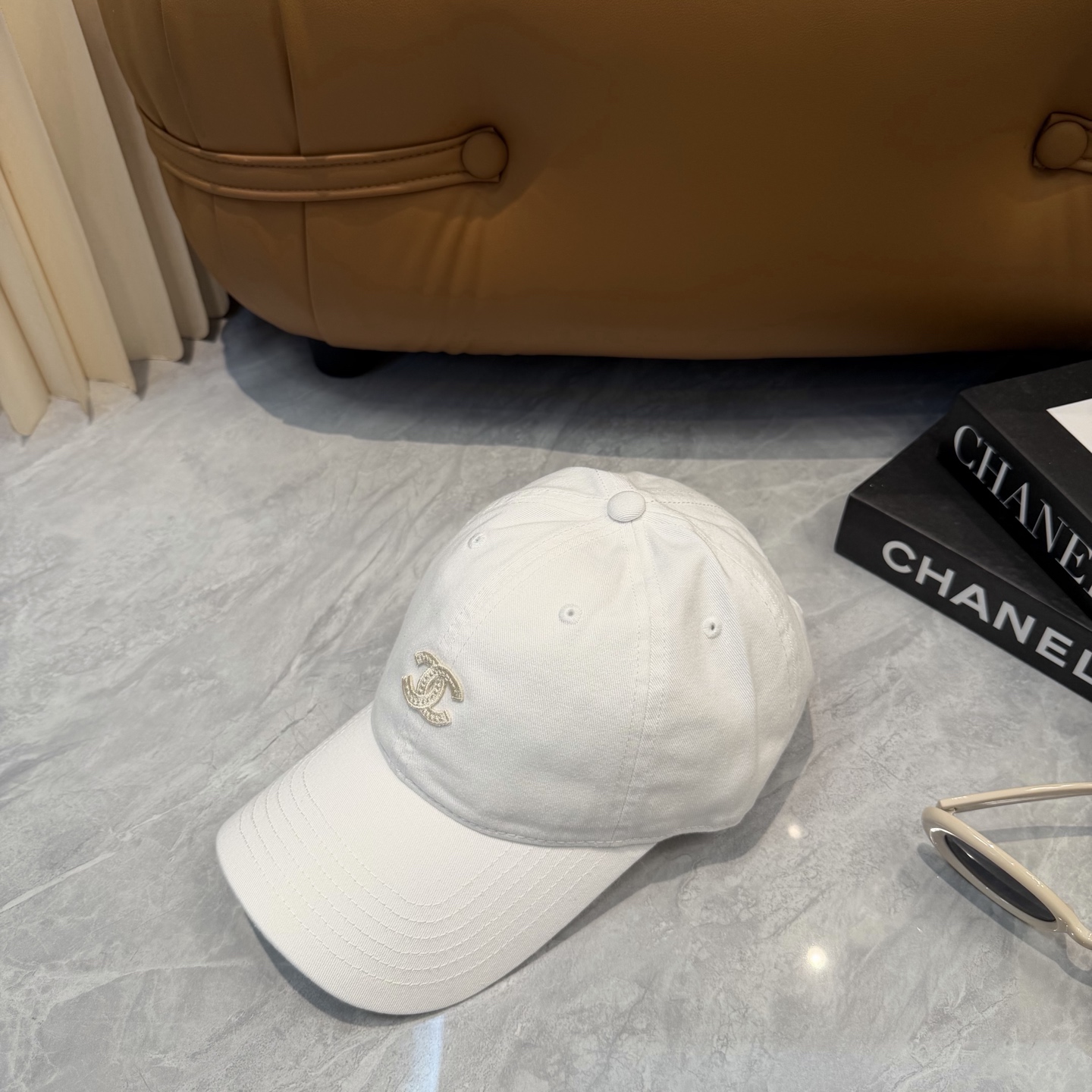 【CHANEL香奈儿】春夏新款简约小香logo棒球帽，新款出货，大牌款超好搭配，赶紧入手！