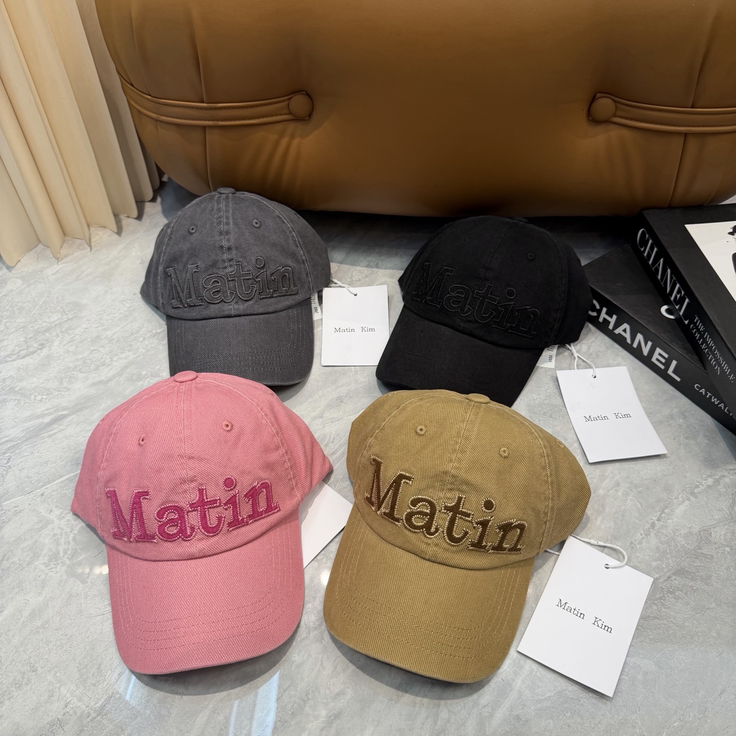 Matin Kim复古棒球帽四色全入✨ 软顶水洗料子巨舒服，低头戴拍照巨出片 素颜救版本1（温柔氛围感） 