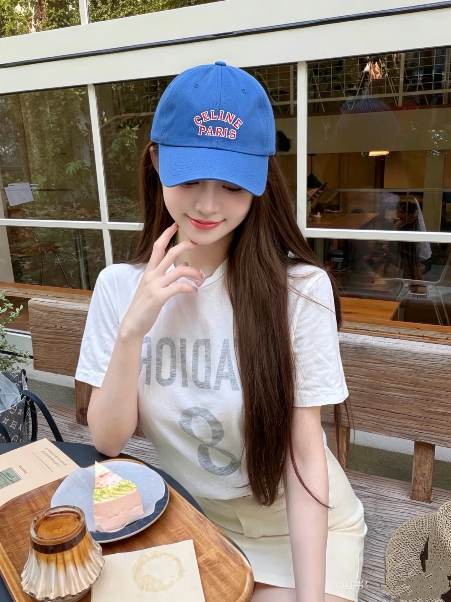 CELINE经典刺绣款，万能白搭棒球帽🧢 软乎乎水洗棉材质，修饰头型巨显脸小 多色可选，日常出门随手一戴，随性松弛感直接