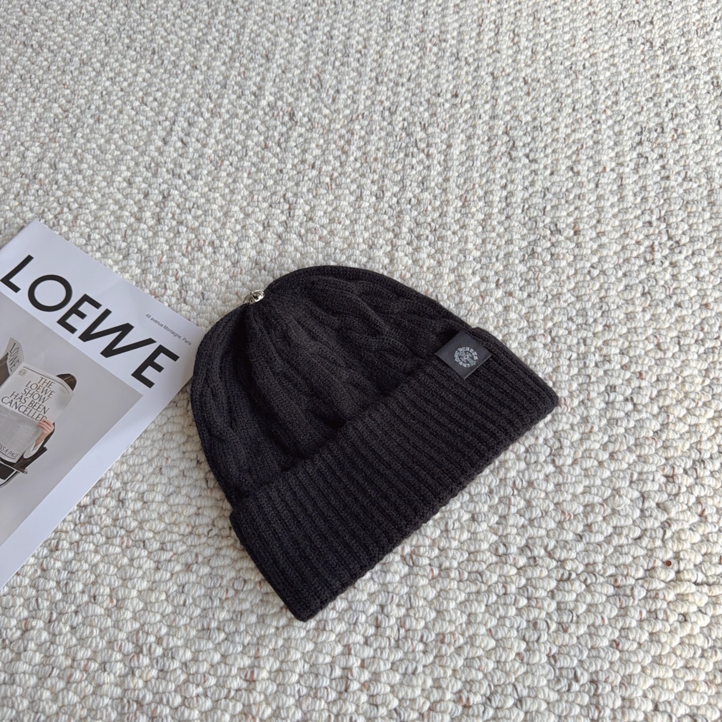 🤍克罗心Chrome hearts秋冬新款十字架针织帽🧶 秋冬必备帽子之一~真的 谁戴谁好看~，入秋搭配黑白灰色系也是绝