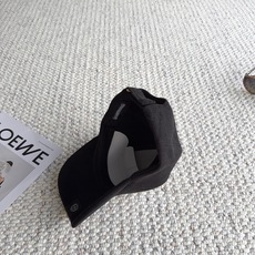 克罗心🧢秋冬本命毛呢棒球帽|素颜救星 入冬怎么能少一顶质感棒球帽! 软糯毛呢材质,保暖又有型,挺括帽型不塌顶 精致金属小 克罗心🧢秋冬本命毛呢棒球帽|素颜救星 入冬怎么能少一顶质感棒球帽! 软糯毛呢材质,保暖又有型,挺括帽型不塌顶 精致金属小