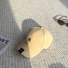 克罗心🧢秋冬本命毛呢棒球帽|素颜救星 入冬怎么能少一顶质感棒球帽! 软糯毛呢材质,保暖又有型,挺括帽型不塌顶 精致金属小 克罗心🧢秋冬本命毛呢棒球帽|素颜救星 入冬怎么能少一顶质感棒球帽! 软糯毛呢材质,保暖又有型,挺括帽型不塌顶 精致金属小
