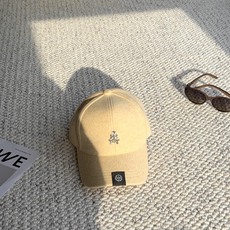 克罗心🧢秋冬本命毛呢棒球帽|素颜救星 入冬怎么能少一顶质感棒球帽! 软糯毛呢材质,保暖又有型,挺括帽型不塌顶 精致金属小 克罗心🧢秋冬本命毛呢棒球帽|素颜救星 入冬怎么能少一顶质感棒球帽! 软糯毛呢材质,保暖又有型,挺括帽型不塌顶 精致金属小