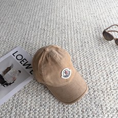 🧢秋冬复古灯芯绒棒球帽|闭眼入多色合集 秋冬少不了一顶灯芯绒帽子! 细腻灯芯绒肌理,触感柔软,帽型柔和不压头 经典刺绣徽 🧢秋冬复古灯芯绒棒球帽|闭眼入多色合集 秋冬少不了一顶灯芯绒帽子! 细腻灯芯绒肌理,触感柔软,帽型柔和不压头 经典刺绣徽