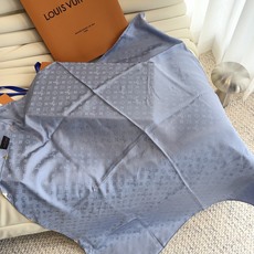 🆕 LV 正品金属配件Monogram Cerise 桑蚕丝方巾出自路易威登 以明快的艺术风格重绎经典品牌标识。Mon 🆕 LV 正品金属配件Monogram Cerise 桑蚕丝方巾出自路易威登 以明快的艺术风格重绎经典品牌标识。Mon