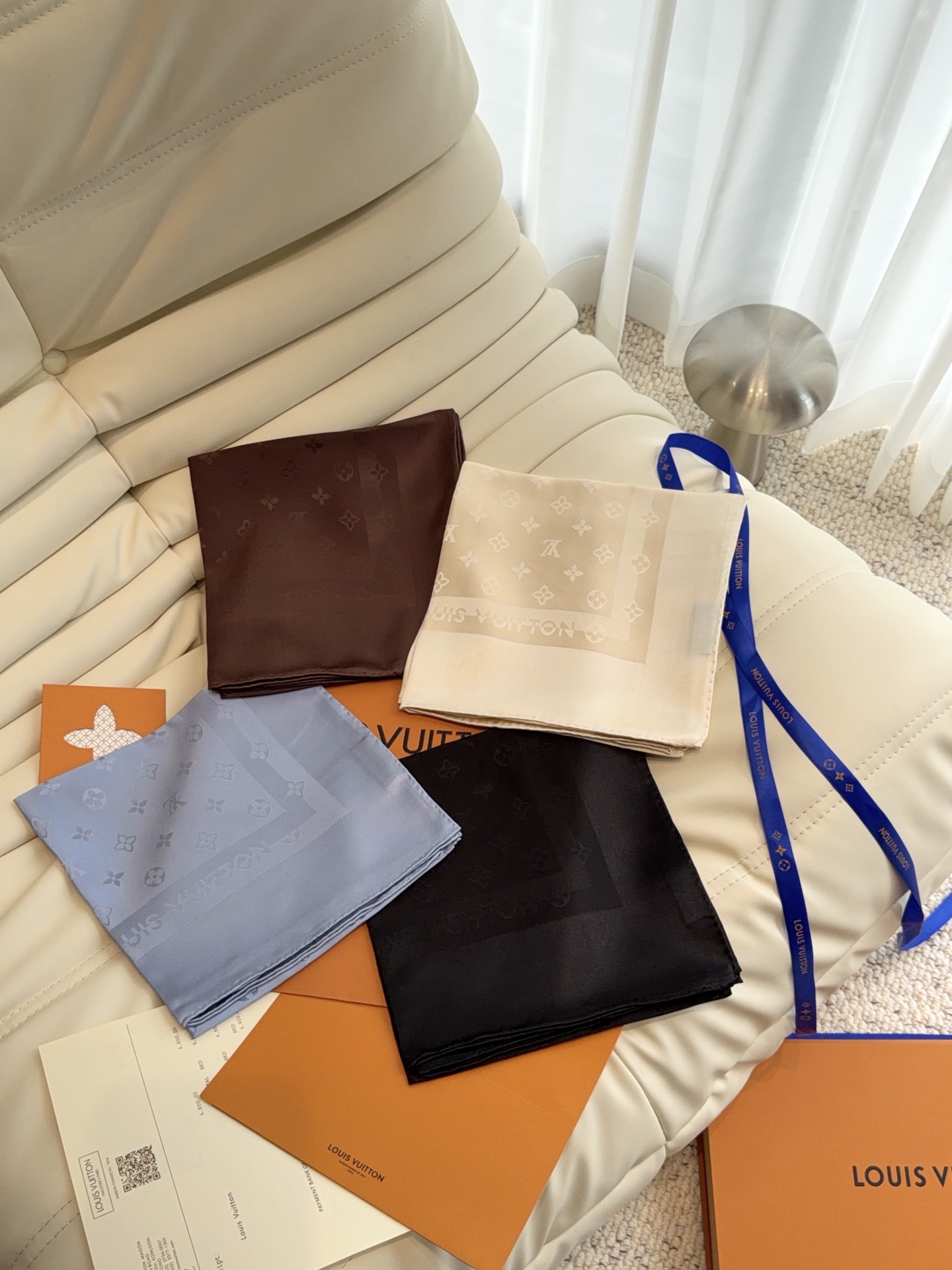 MONOGRAM CONFIDENTIAL 方巾 【18mm顶级真丝双面同色丝巾】 Monogram Confident