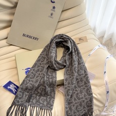 🆕 Dior(迪奥)超级好手感 不要质疑他的品质 完全是为了回馈客户‼‼ 🧣🧣🧣卖了一百年的款式‼ 就不赘述它有多么的 🆕 Dior(迪奥)超级好手感 不要质疑他的品质 完全是为了回馈客户‼‼ 🧣🧣🧣卖了一百年的款式‼ 就不赘述它有多么的