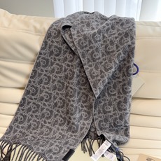 🆕 Dior(迪奥)超级好手感 不要质疑他的品质 完全是为了回馈客户‼‼ 🧣🧣🧣卖了一百年的款式‼ 就不赘述它有多么的 🆕 Dior(迪奥)超级好手感 不要质疑他的品质 完全是为了回馈客户‼‼ 🧣🧣🧣卖了一百年的款式‼ 就不赘述它有多么的