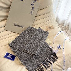 🆕 Dior(迪奥)超级好手感 不要质疑他的品质 完全是为了回馈客户‼‼ 🧣🧣🧣卖了一百年的款式‼ 就不赘述它有多么的 🆕 Dior(迪奥)超级好手感 不要质疑他的品质 完全是为了回馈客户‼‼ 🧣🧣🧣卖了一百年的款式‼ 就不赘述它有多么的