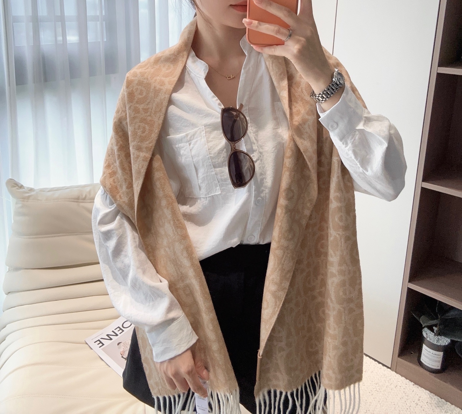 🆕  Dior（迪奥）超级好手感 不要质疑他的品质 完全是为了回馈客户‼‼ 🧣🧣🧣卖了一百年的款式‼ 就不赘述它有多么的