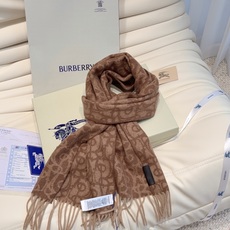 🆕 Dior(迪奥)超级好手感 不要质疑他的品质 完全是为了回馈客户‼‼ 🧣🧣🧣卖了一百年的款式‼ 就不赘述它有多么的 🆕 Dior(迪奥)超级好手感 不要质疑他的品质 完全是为了回馈客户‼‼ 🧣🧣🧣卖了一百年的款式‼ 就不赘述它有多么的