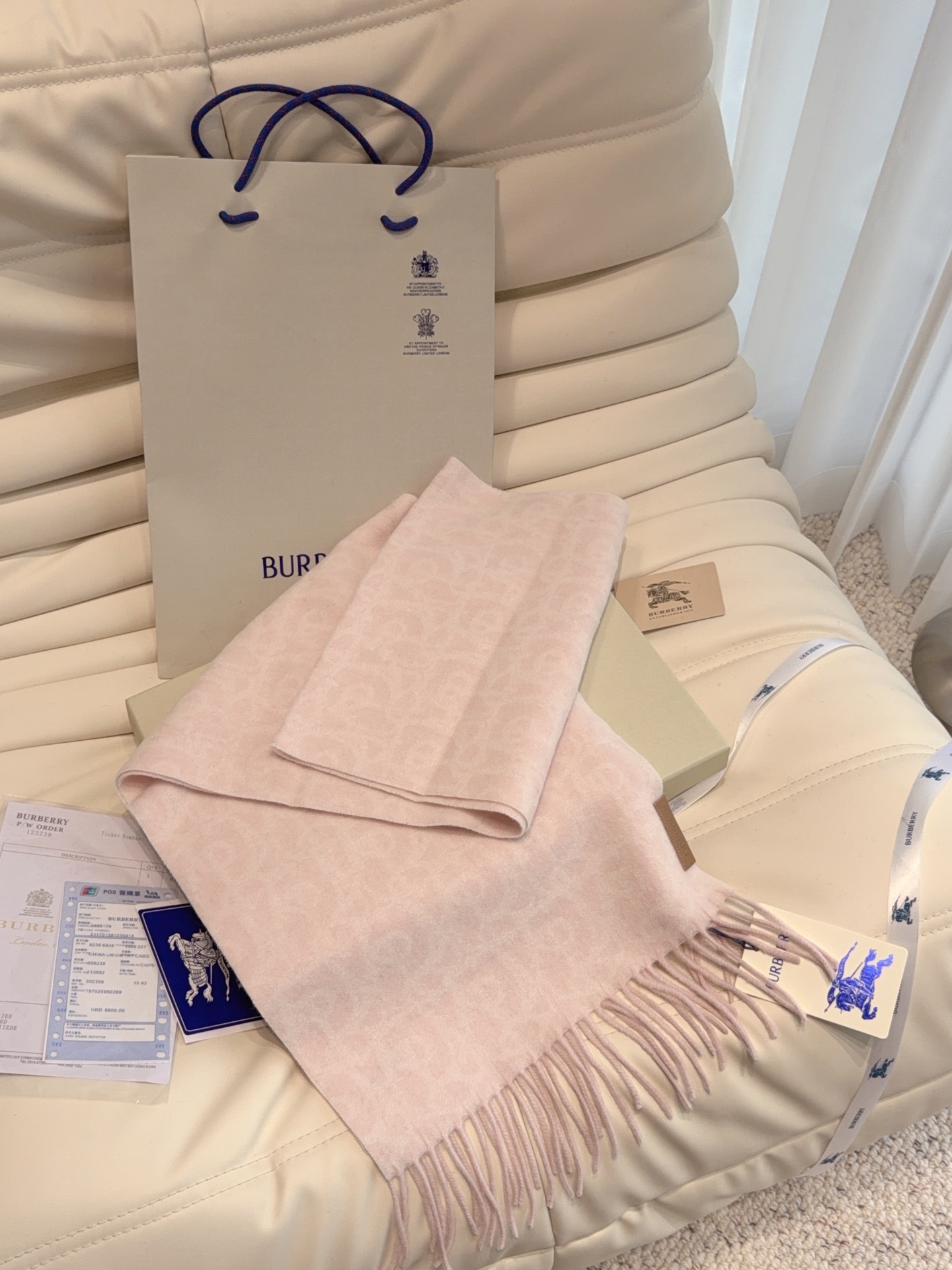 🆕  Dior（迪奥）超级好手感 不要质疑他的品质 完全是为了回馈客户‼‼ 🧣🧣🧣卖了一百年的款式‼ 就不赘述它有多么的