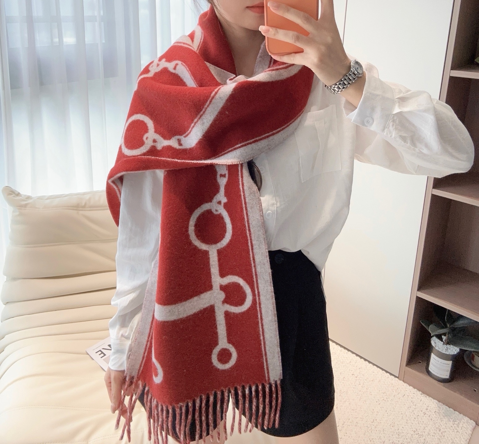 🆕  2026爱马仕钥匙男女款围巾且买且珍惜😍~都是出口订单所以比较难遇❤️东西讲究少而精😍好看的一定要收😎这款H家女士