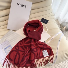 🆕 新款 ✨💕同步 LOEWE罗意威|双面拼色羊绒羊毛🤎💗 新品!粉拼驼这个配色真的温柔到骨子里 经典Anagram回 🆕 新款 ✨💕同步 LOEWE罗意威|双面拼色羊绒羊毛🤎💗 新品!粉拼驼这个配色真的温柔到骨子里 经典Anagram回