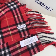 burberry巴宝莉 【B家蜈蚣巾】金靖同款新品到货!顶级羊绒毛,最新款男女通用情侣款👫重磅推荐💥 经典的格子,永不过 burberry巴宝莉 【B家蜈蚣巾】金靖同款新品到货!顶级羊绒毛,最新款男女通用情侣款👫重磅推荐💥 经典的格子,永不过