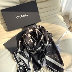 香奈儿(CHANEL)140*140上新❤️【真丝丝绒款】 Chanel 【▪️温柔而娴静,logo优雅气质!】柔软顺滑 香奈儿(CHANEL)140*140上新❤️【真丝丝绒款】 Chanel 【▪️温柔而娴静,logo优雅气质!】柔软顺滑